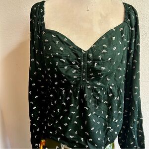 Old Navy Dark Green Floral Blouse sz 2X boho style good condition